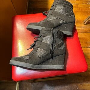Girls Brash black sparkly boots size 3 new with tag attached